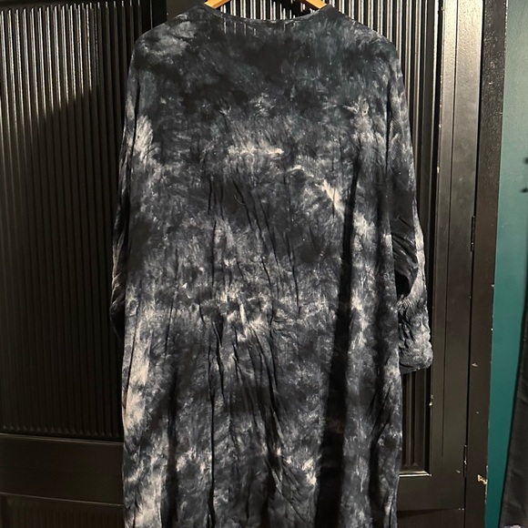 Duster - Picture 2 of 3